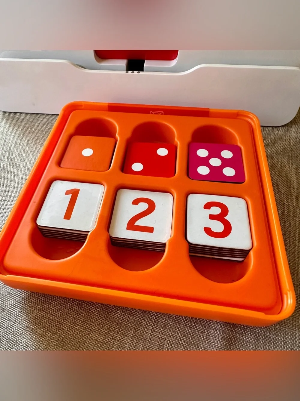 Osmo Genius bundle IPad base, Pizza Co, coding, detective agency, Tanagram, math